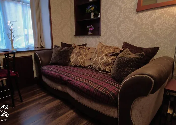 The Wee Nook Crieff - 1-Bed With Garden :)